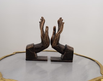 Pair of Cast Iron Hands Bookends – Vintage Style Sculptures – Heavy Book Support – Home & Office Decor – Unique Gift Idea
