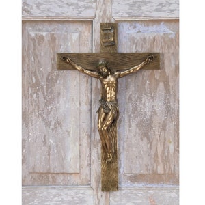 Cross of the Christ - Crucifix Cross Jesus - Wall Art - Wall Decor - Handmade Cross - Catholic Art - Religious Gift