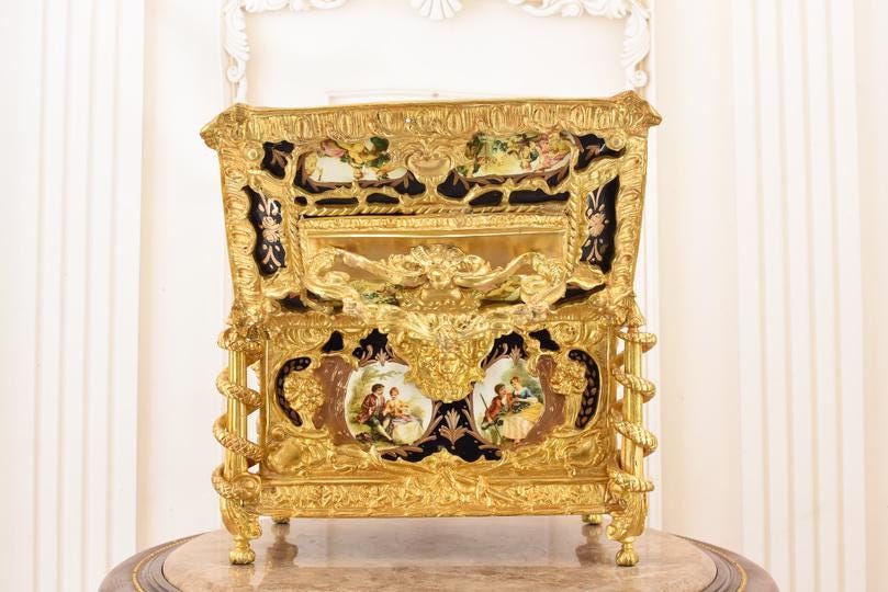 gallery photo