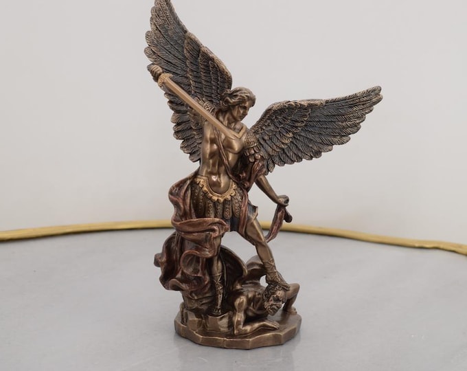 Saint Michael the Archangel Figurine – Guardian Angel Statue – Patron of Police Officers and Goldsmiths – Spiritual Decor – Religious Gift