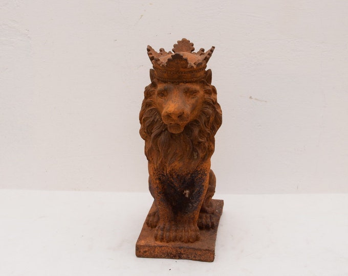 Cast Iron King Lion Lions Figurine Figure Gift Vintage Style