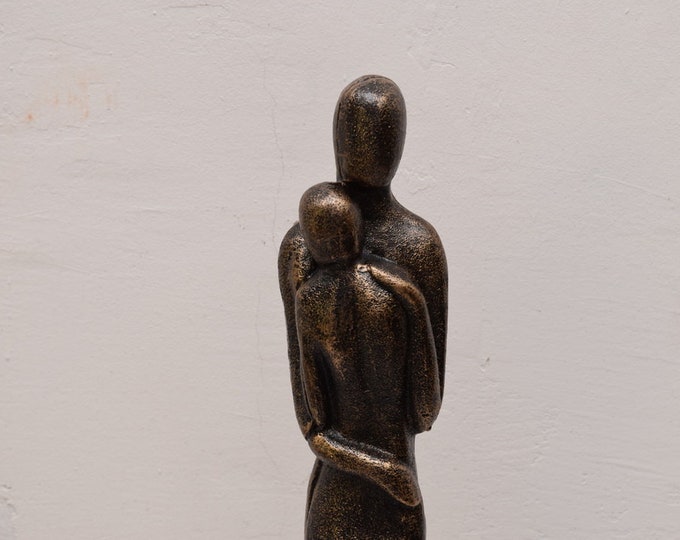 Large! Lovers Embracing Couple Cast Iron Man and Woman Loving Figurine  Sculpture Gift Vintage  Style