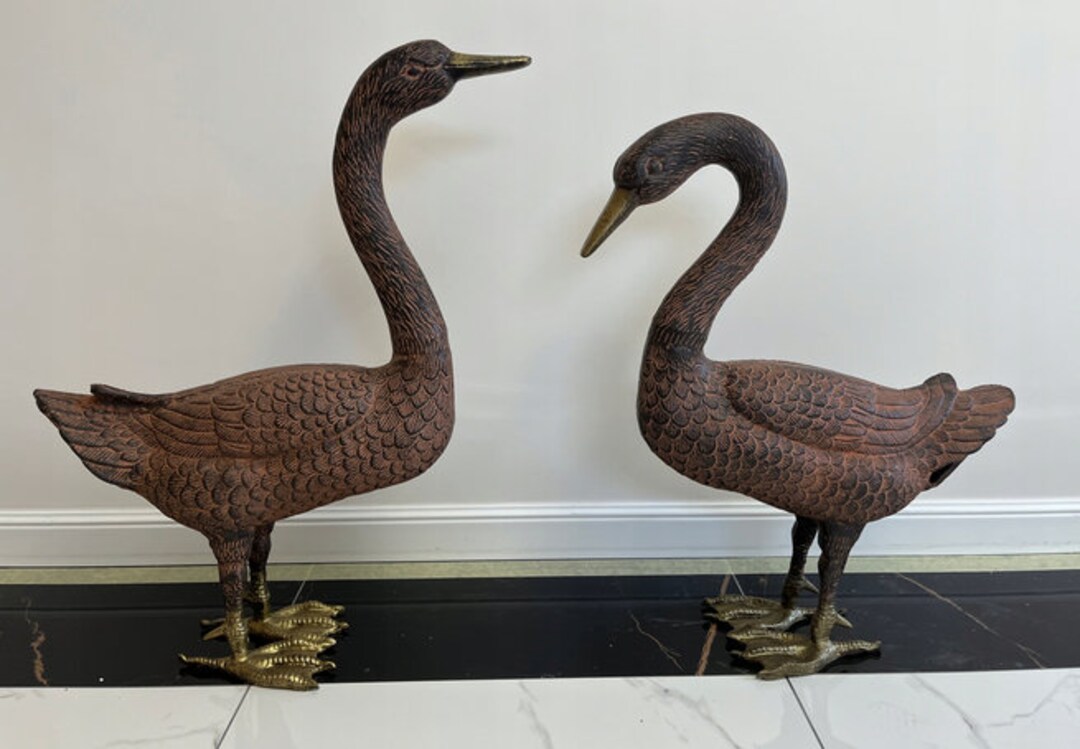 Pair Ducks Cast Iron Ducks Statues for Garden Rustical Realistic Duck