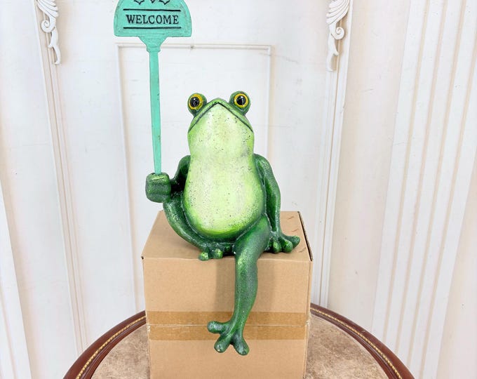 Vintage Cast Iron Frog Welcome Sign - Sitting Frog Garden Statue - Rustic Outdoor Porch Decoration