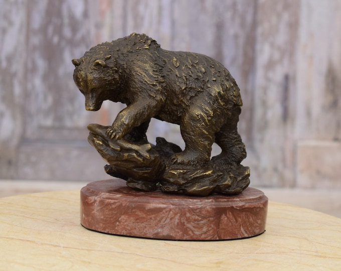 Bear with Fish Bronze Statue - Grizzly Bronze Sculpture - Vintage Figurine - Foundry Mark - Excellent Gift Idea - Home Decor