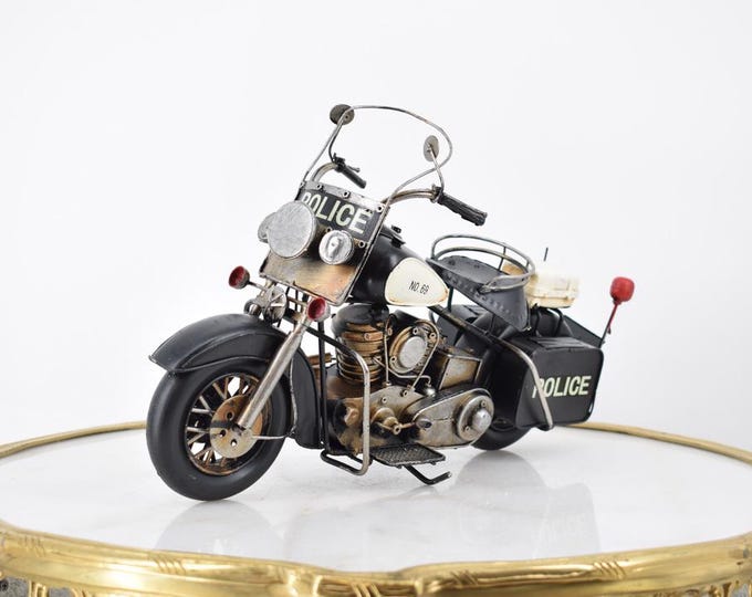 Vintage Black Chopper Motorbike – Classic Police Motorcycle Metal Model – Old School Gift Idea - Home Decor