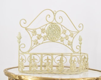 Estante de pared vintage de metal blanco: soporte rústico para macetas