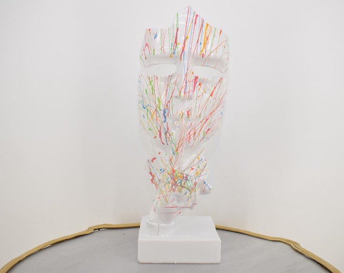 Modern Graffiti Sculpture "The Moment" – Man Making a Silence Gesture | Colorful Face | Eye-Catching Art Decor for Contemporary Interiors