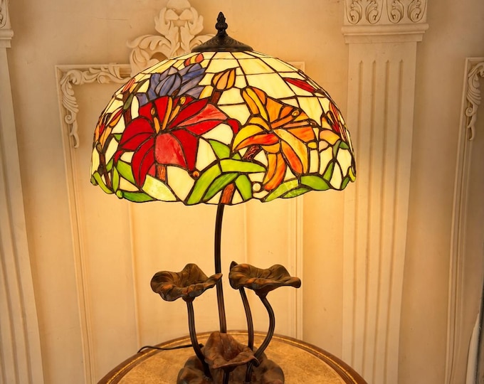 Flower Table Lamp - Stained Glass Bedside Lighting - Two Bulb Decorative Lamp 