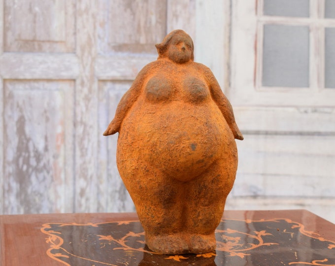 Cast Iron Fat Woman - Woman Rubensian Shapes Statue - Act Fat Woman Rustical Sculpture - Gift for Wedding - Home Garden Decor