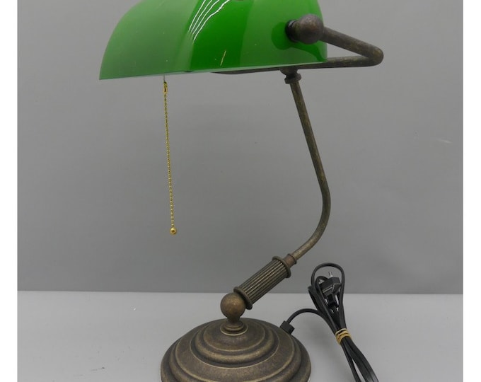 Banker Brass Lamp - Green Glass Desk Lamp - Elegant Gift for Office - Vintage Lamp - Amazing Gift for Boss