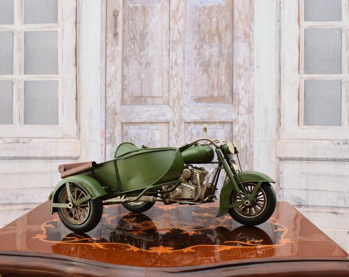 Green Motorbike with Sidecar - Old School Metal Model - Old Motorcycle Model - Vintage Toy - Collector Item - Gift Idea - Home Decor