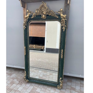 Espejo de madera estilo barroco: Marco con ángel dorado y verde (160 x 85 cm)