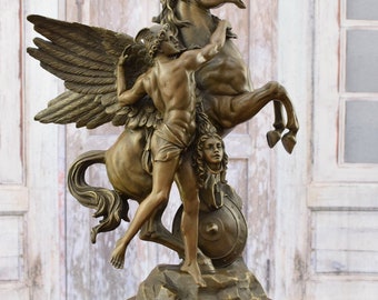 ブロンズ製ペルセウスとメドゥーサ像：神話のペガサス彫刻 - Etsy 日本
