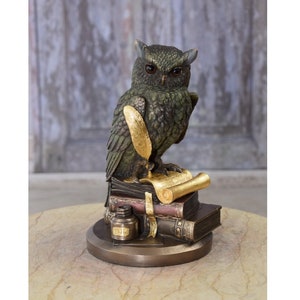 Owl on Books Statue - Owl Art Work - Symbol of Wisdom Figurine - Gift for Student - Elegant Statue - Home Decor - Graudation Gift Idea