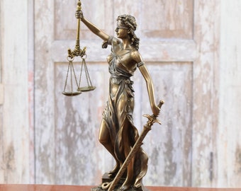 Justitia Skulptur - Figur - Kunstwerk Statue - Geschenk für Jurist und Richter - Statue Justitia - Wohnkultur - Geschenkidee