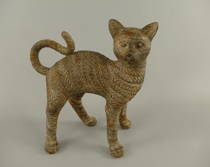 Resin Modernist Cat Imitation Wood Resin Sculpture Abstract Figurine  Figure Gift Horsefarm Idea