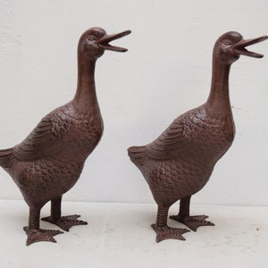 Pair Ducks Cast Iron Sculpture Figurines Realistic Duck Figurines - Garden decorations