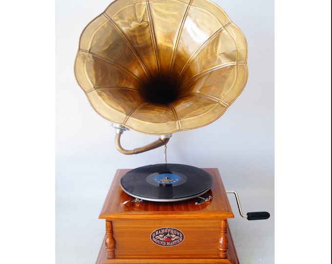 Nostalgic Gramophone - Phonograph New Working - Record Player Antique Style - Handmade Gramophone - Home Decor - Nice Gift Idea