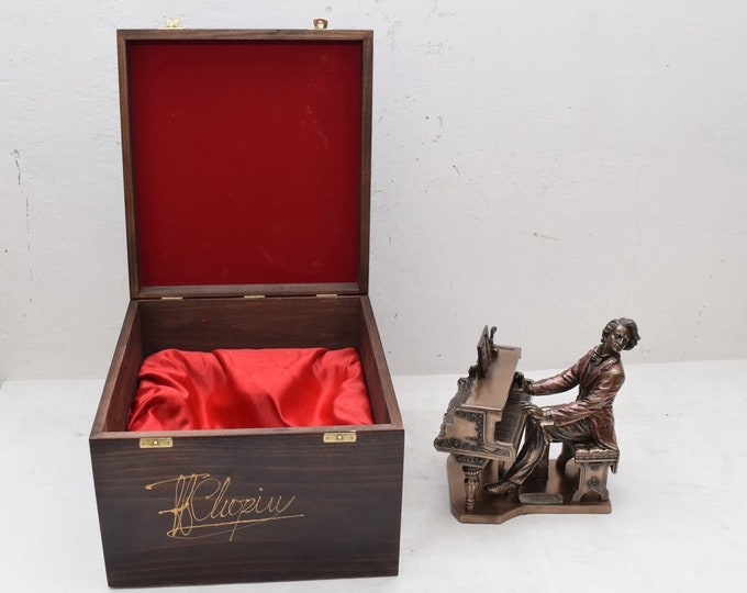 Fryderyk Chopin playing piano - Figurine in Elegant Wooden - Pianist statue - Chopin figurine - gift for pianist