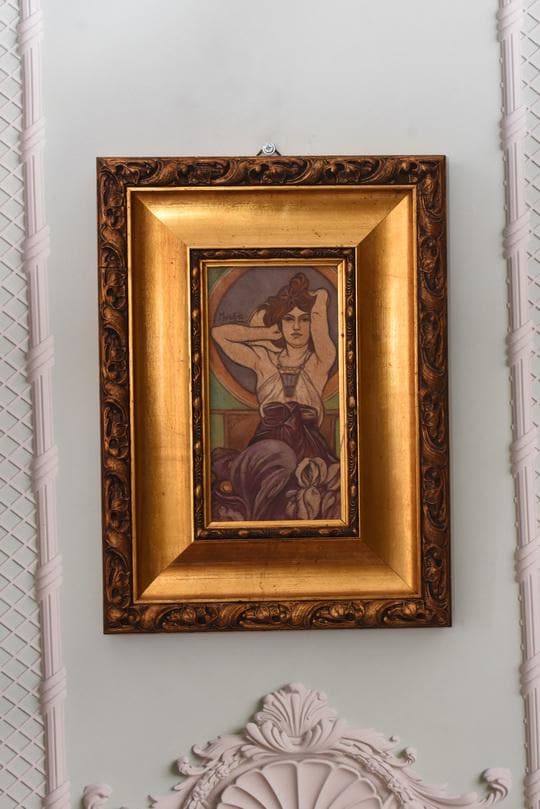 gallery photo