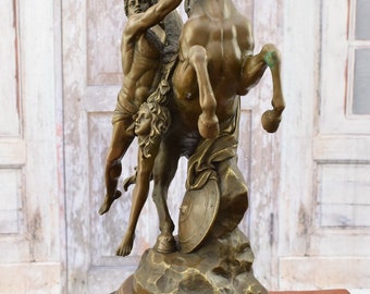 ブロンズ製ペルセウスとメドゥーサ像：神話のペガサス彫刻 - Etsy 日本