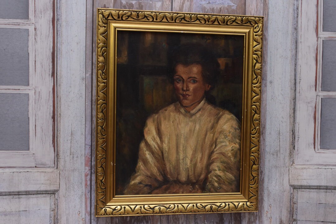 gallery photo