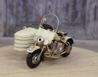 Vintage Metal Motorcycle Model with Sidecar: Old School Decor