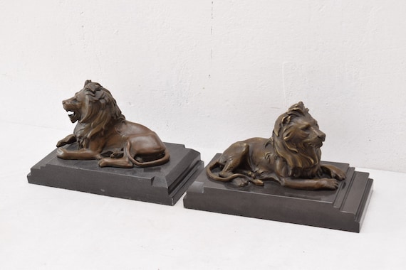 超希少　大理石　金彩装飾　ライオン彫刻　台座 大理石の台座にセットされたブロンズライオン彫刻 - 家庭やオフィスの