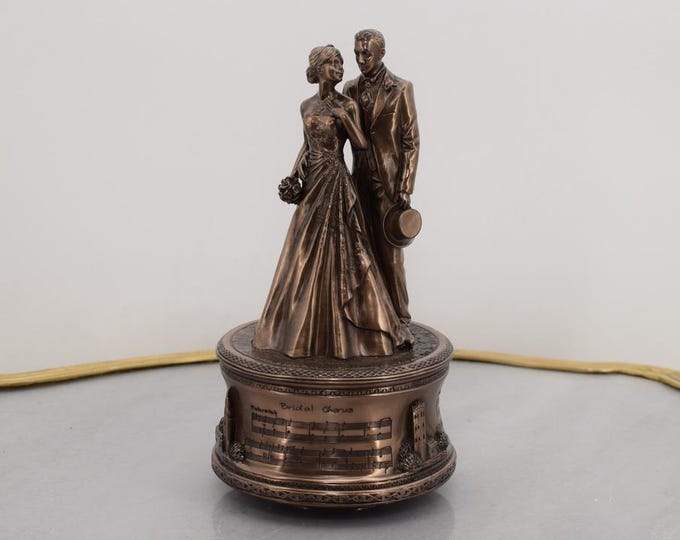 Wedding Music Box – Bride and Groom Figurine – Plays “Bridal Chorus” – Romantic Gift – Wedding Keepsake – Newlywed Decor