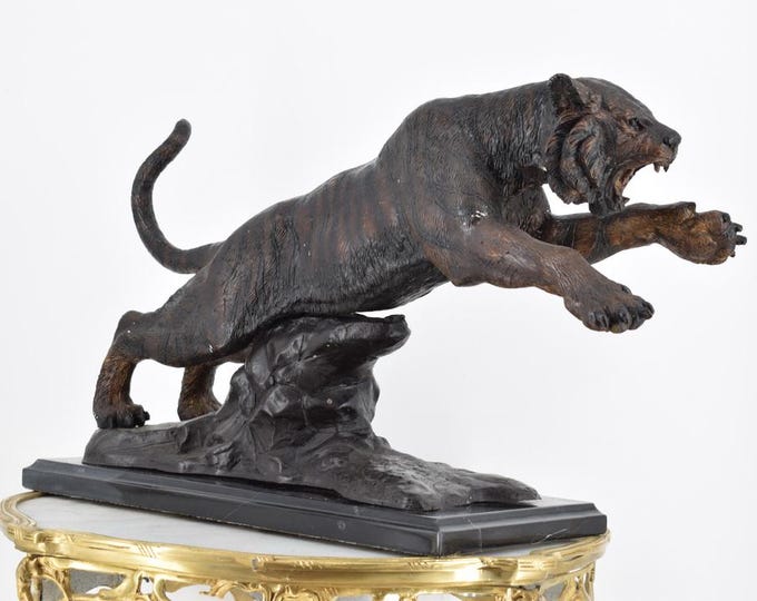 Large Bronze Statue Jumping Lion - Figurine of Majestic Angry Lion Bronze Sculpture - Ideal Gift for Bosses & Sophisticated Office Decor