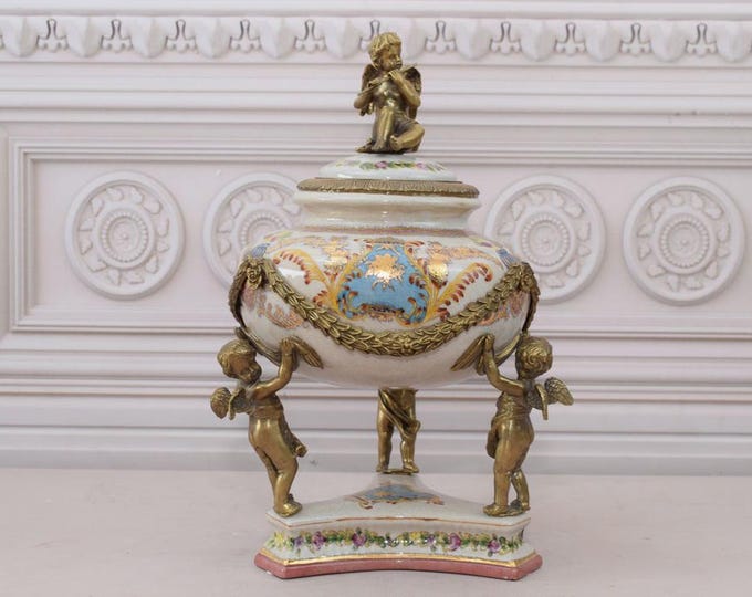 Porcelain Casket with Bronze Ornaments - Playing Angels Bronze - Flower Design - Luxury Plateau Porcelain - Gift for Wedding - Home Decor