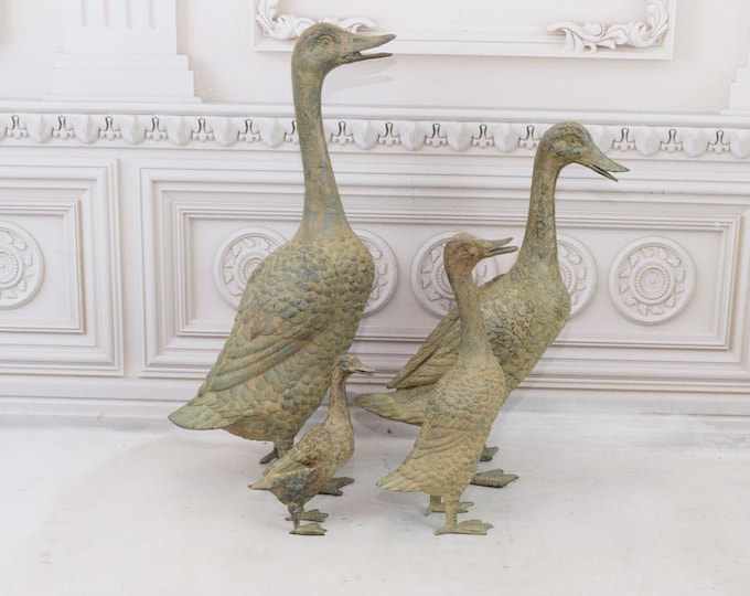 Solid Bronze Family Ducks Statue – Vintage Garden Decor Sculpture