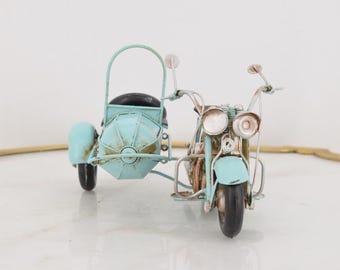 Blue Motorbike with Sidecar: Old School Metal Motorcycle Model