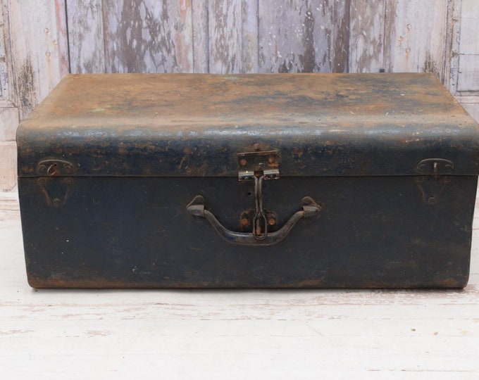 Metal Blue Treasure Chest - Old Chest - Metal Wardrobe - Antique Decor -Home Decor - Metal Cache - Good Gift Idea