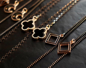 Charm Sunglasses Chain: Elegant Gold & Black Glasses Holder