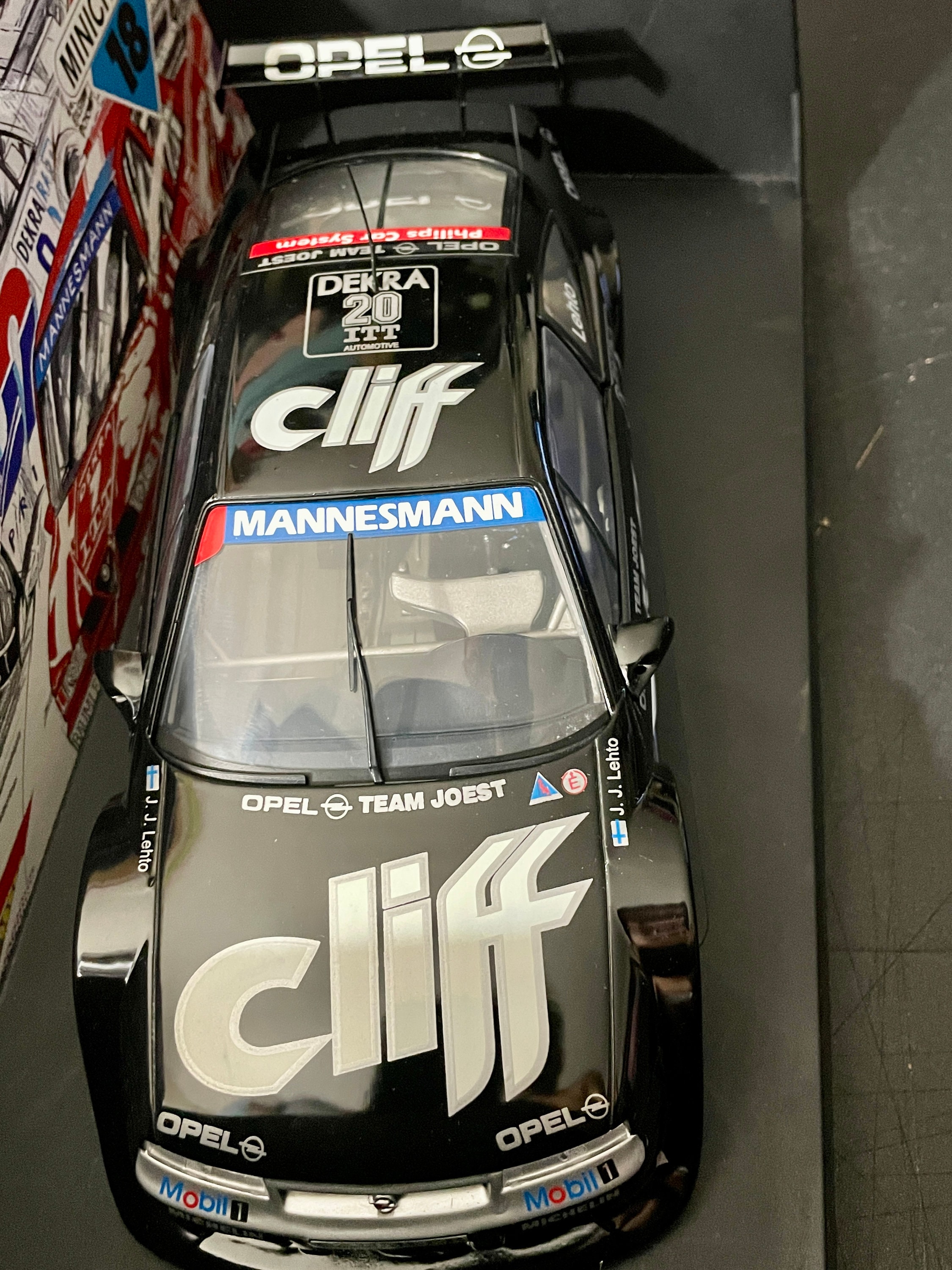 UT Models 1/18 Scale 91123F Opel Calibra Cliff Team Joest