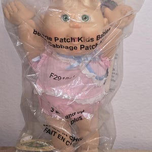 2004 Cabbage Patch Kids van Play Along Doll, verpakt met geboorteakte
