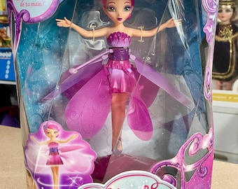 Flutterbye Flying Fairy Violet Hair & Wings Spin Master Retired NIB (box wear)