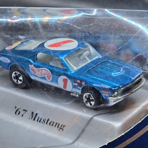 1996 Hot Wheels Collectibles Vintage Race Team Collection Exclusive 4 Car Set