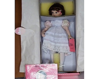 PARADISE GALLERIES Melissa Porcelain Doll Treasury Collection Premier Edition