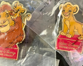 Vintage 1980s Walt Disney Home Video Lion King & Mufasa Pins Taiwan New