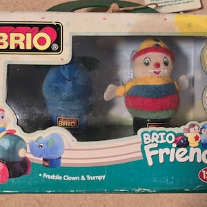 Brio Friends 30386 Freddie Clown and Trumpy Elephant for Brio Train (box wear)