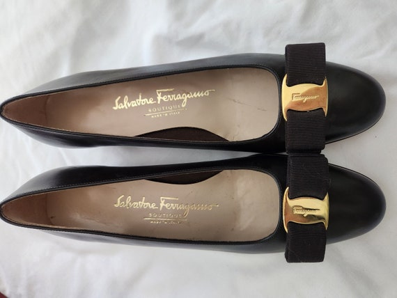 Salvatore Ferragamo Boutique womens size 8 2A AA … - image 1