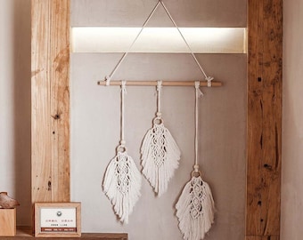 Macrame wall hanging leaves