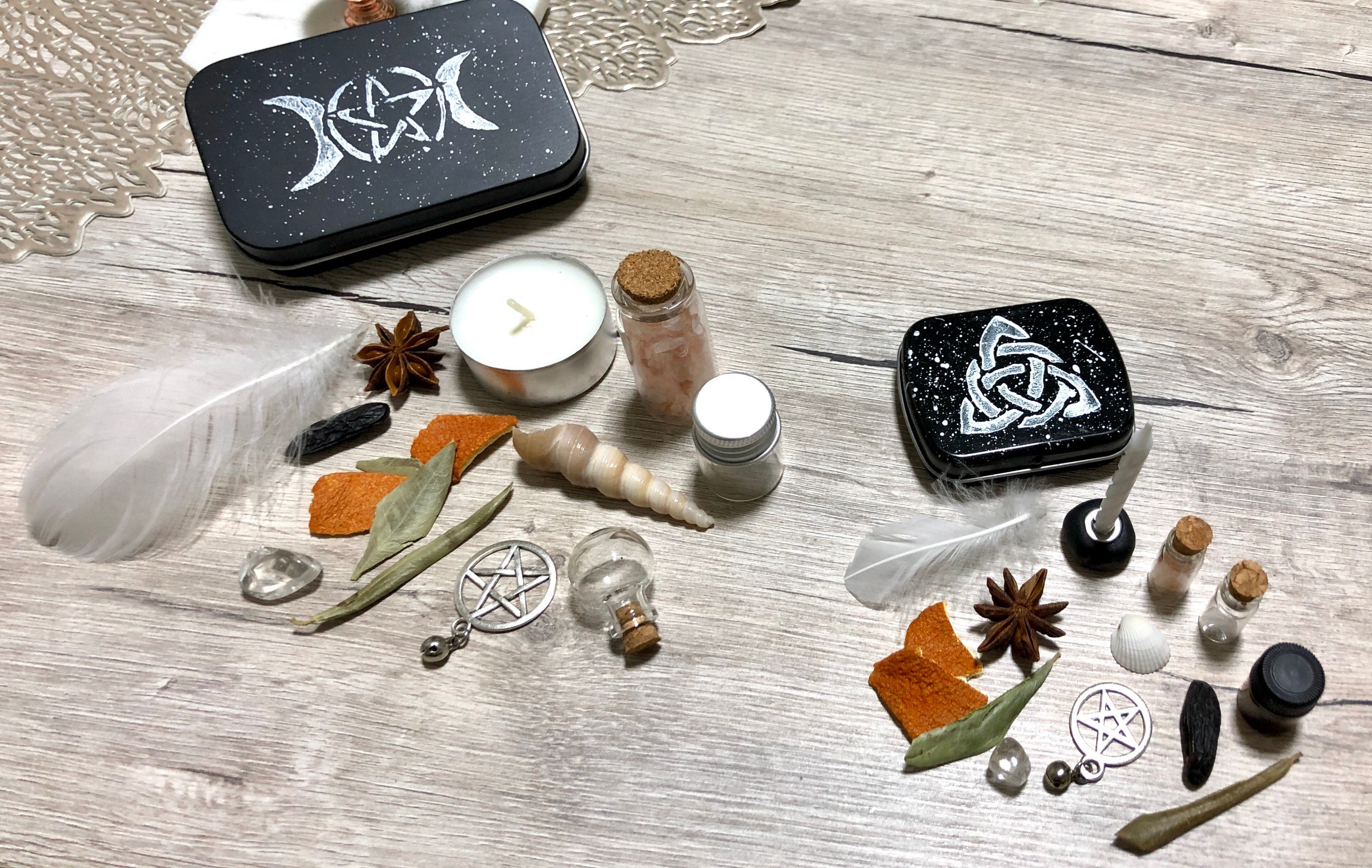 Starter kit strega wicca per altare pagano pentacolo, paiolo magico e  teschio portacandela, colori personalizzabili -  Italia
