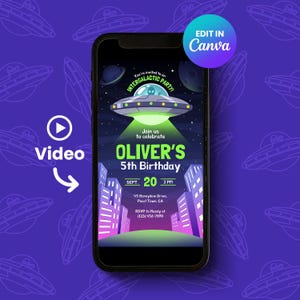 Könnte beinhalten: Ein Smartphone zeigt eine Einladung zu Olivers 5. Geburtstagsparty. Das Design zeigt ein UFO, eine Skyline und den Text "Intergalactic Party". Die Einladung enthält Datum, Uhrzeit und RSVP-Informationen. Der Hintergrund ist ein Muster aus UFOs.