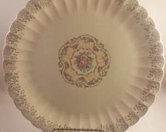 Aristocrat Imperial Ware Warranted 22K Gold Vintage 12 inch Plate 1930s