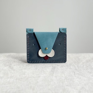 Cartera de piel para perro // Monedero y tarjetero con forma de cachorro // Cosido a mano // Hecho a mano con orgullo en EE. UU.