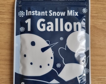 SnoWonder Instant Snow Artificial Snow Faux Snow for Christmas crafts card making decorations Perfect for slime making Made in USA Original